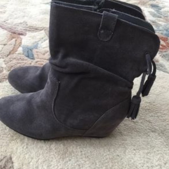 Boots - Picture 1 of 9
